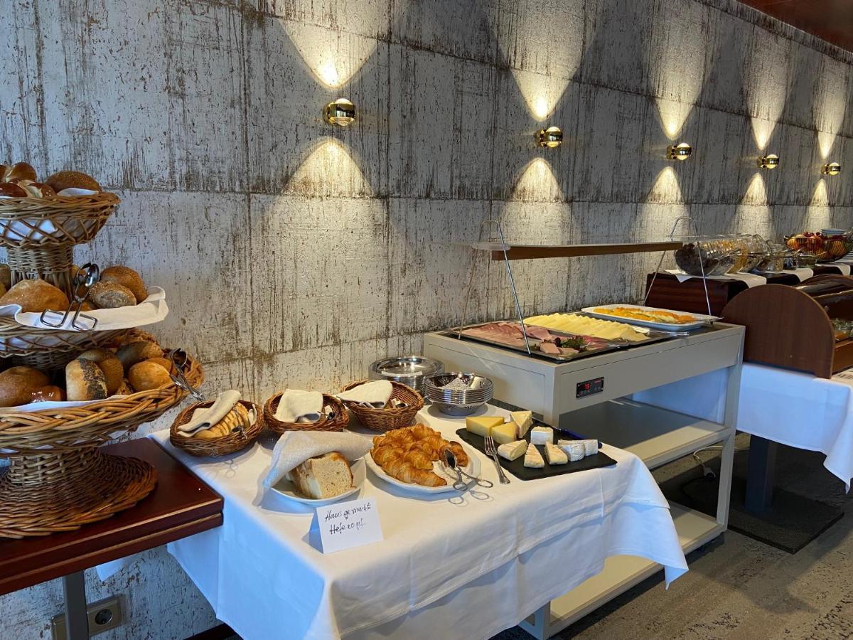 Akzent Hotel Loewen Langenargen Bagian luar foto