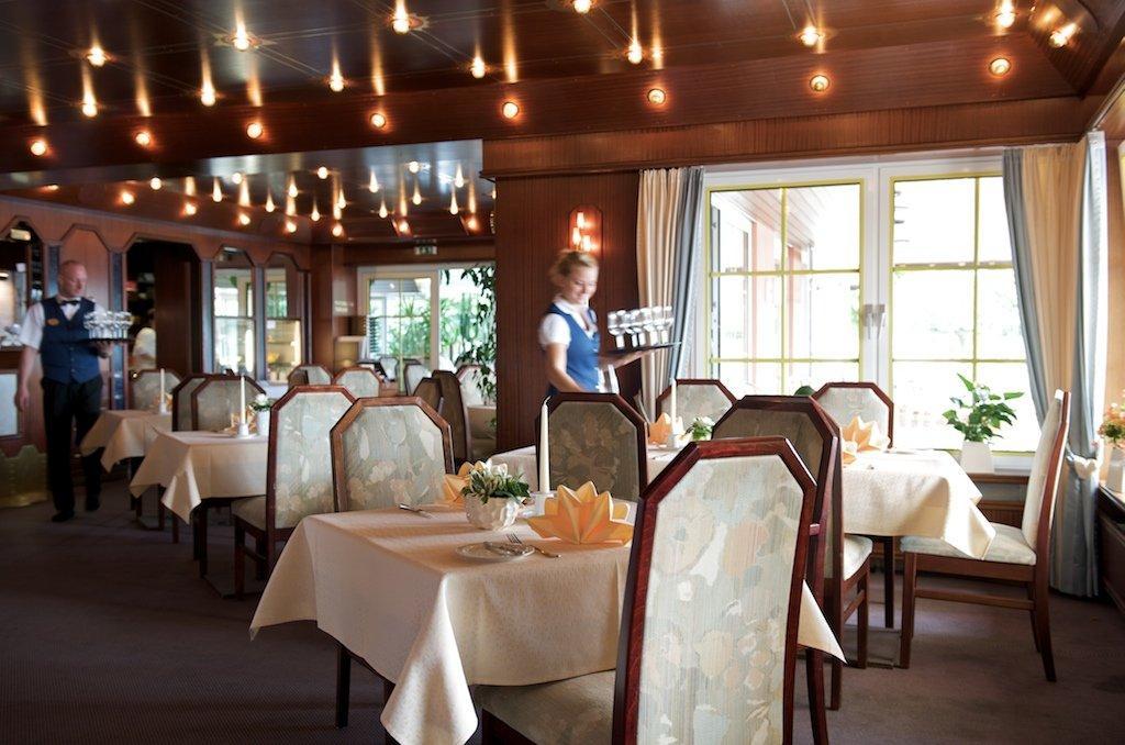 Akzent Hotel Loewen Langenargen Bagian luar foto