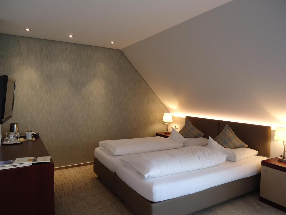 Akzent Hotel Loewen Langenargen Ruang foto