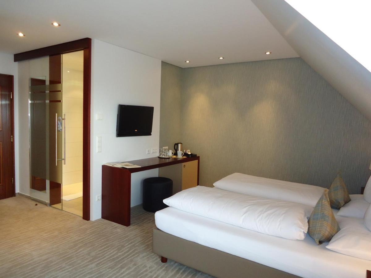 Akzent Hotel Loewen Langenargen Ruang foto